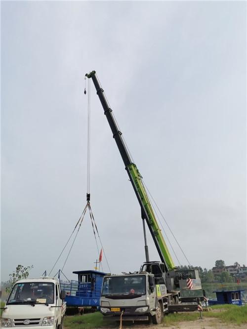 兴宾区桥梁建设吊装案例